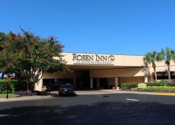 hotel-Rosen-Inn-Pointe-Orlando-01